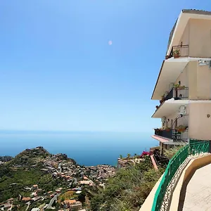 Regina Apartament Castelmola